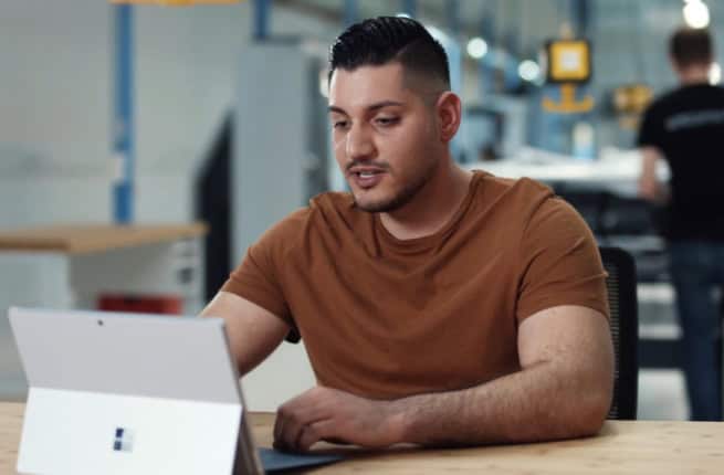 employee at laptop